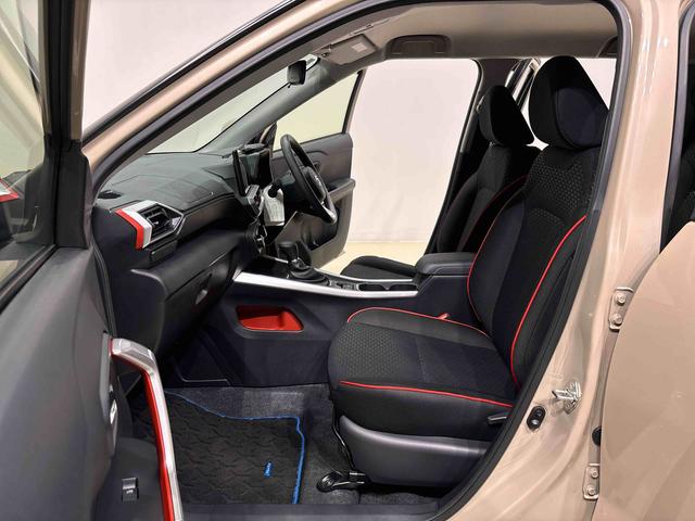 ロッキー X HEV ディスプレイオーディオ ドラレコ ETC LEDヘッドランプ アクティブマルチインフォメーションメーター アルミホイール オートライト プッシュボタンスタート(37枚目)