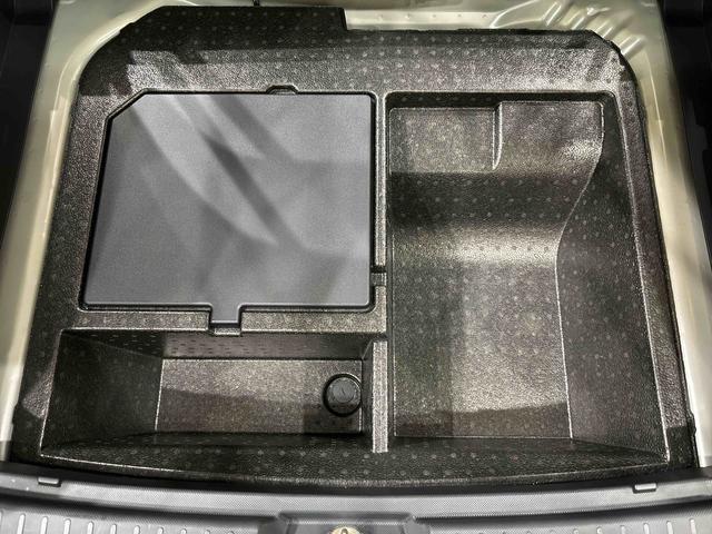 ロッキー X HEV ディスプレイオーディオ ドラレコ ETC LEDヘッドランプ アクティブマルチインフォメーションメーター アルミホイール オートライト プッシュボタンスタート(42枚目)