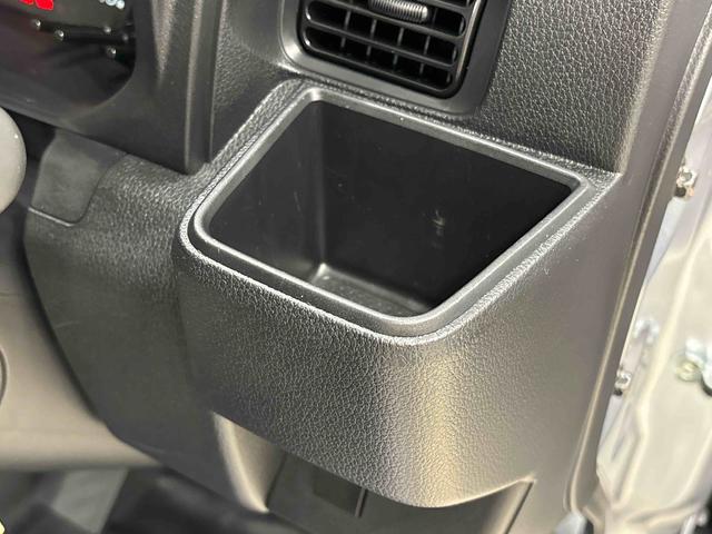 ハイゼットトラック スタンダード ハロゲンヘッドランプ 運転席SRSエアバック 電動式パワーステアリング AM/FMラジオ スペアタイヤ ガードフレーム(19枚目)