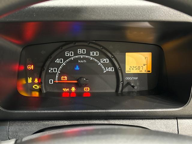 ハイゼットトラック ジャンボSAIIIt CDチューナー ETC車載器 LEDヘッドランプ LEDフォグランプ トップシェイドガラス 大型荷台作業灯 デュアルエアバック パワーウインドウ キーレスエントリー パワードアロック バックソナー VSC&TRC(15枚目)