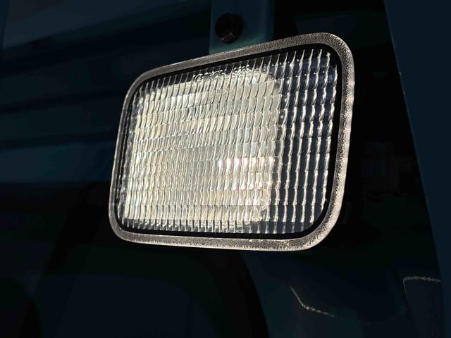 ハイゼットトラック ジャンボSAIIIt CDチューナー ETC車載器 LEDヘッドランプ LEDフォグランプ トップシェイドガラス 大型荷台作業灯 デュアルエアバック パワーウインドウ キーレスエントリー パワードアロック バックソナー VSC&TRC(41枚目)