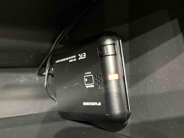 ムーヴキャンバス Ｘリミテッドメイクアップ　ＳＡＩＩＩ　２ＷＤ　ＣＶＴ車　両側電動スライドドア　マルチリフレクターハロゲンヘッドライト　ＬＥＤフォグランプ　社外品カードナビゲーション　バックカメラ　キーフリーシステム　電動格納ドアミラー（8枚目）