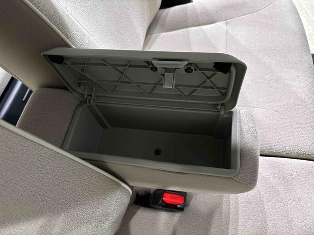 ムーヴキャンバス Ｘリミテッドメイクアップ　ＳＡＩＩＩ　２ＷＤ　ＣＶＴ車　両側電動スライドドア　マルチリフレクターハロゲンヘッドライト　ＬＥＤフォグランプ　社外品カードナビゲーション　バックカメラ　キーフリーシステム　電動格納ドアミラー（33枚目）