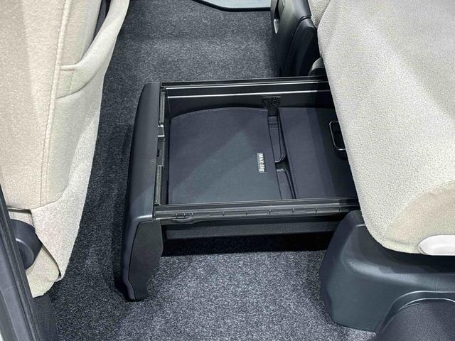 ムーヴキャンバス Ｘリミテッドメイクアップ　ＳＡＩＩＩ　２ＷＤ　ＣＶＴ車　両側電動スライドドア　マルチリフレクターハロゲンヘッドライト　ＬＥＤフォグランプ　社外品カードナビゲーション　バックカメラ　キーフリーシステム　電動格納ドアミラー（40枚目）