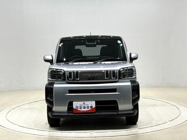 タフト Ｇターボ　２ＷＤ　ＣＶＴ車　ＬＥＤヘッドランプ＆フォグランプ　メッキパック装着　ルーフエンドスポイラー　運転席・助手席シートヒーター　アダプティブクルーズコントロール　純正カーナビゲーション　連動タイプドライブレコーダー（10枚目）