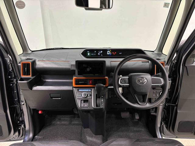 タント ファンクロス　２ＷＤ　ＣＶＴ車　両側電動スライドドア　キーシステム　キーシステム連動電動格納ドアミラー　運転席・助手席シートヒーター　バックカメラ　電動パーキングブレーキ（11枚目）