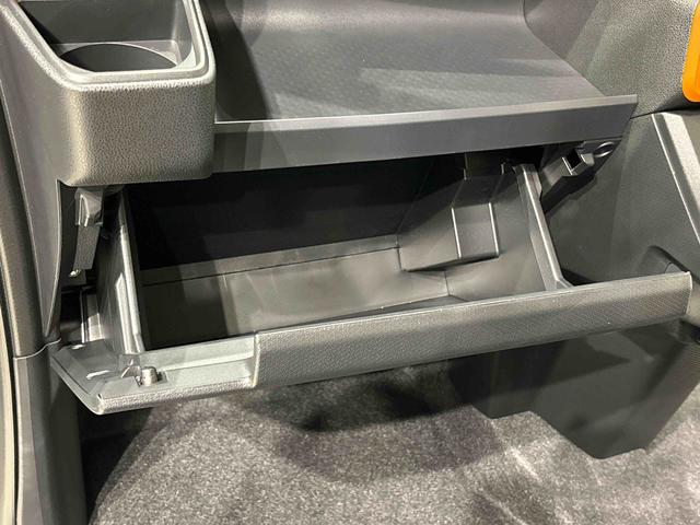 タント ファンクロス　２ＷＤ　ＣＶＴ車　両側電動スライドドア　キーシステム　キーシステム連動電動格納ドアミラー　運転席・助手席シートヒーター　バックカメラ　電動パーキングブレーキ（32枚目）