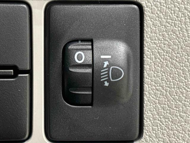 ミライース Ｘ　ＳＡＩＩＩ　手引き式サイドブレーキ　キーレスエントリー　ＬＥＤヘッドランプ　電動格納式ドアミラー　パワーウインドゥ（フロントドア・リヤドア）　スモークドガラス　リバース連動リヤワイパー　コーナーセンサー（フロント２個・リヤ４個）（21枚目）