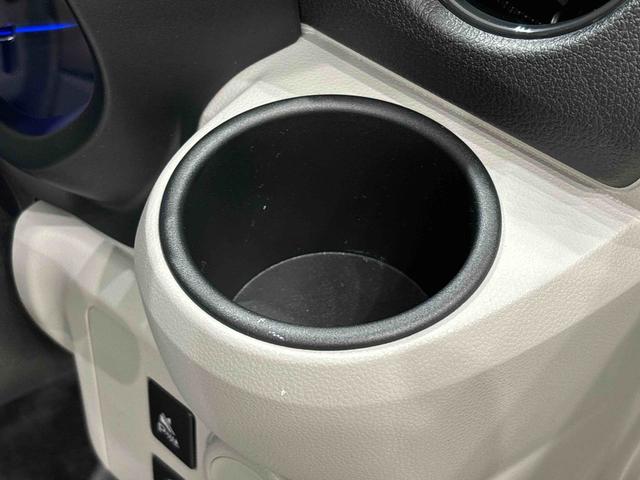 ミライース Ｘ　ＳＡＩＩＩ　手引き式サイドブレーキ　キーレスエントリー　ＬＥＤヘッドランプ　電動格納式ドアミラー　パワーウインドゥ（フロントドア・リヤドア）　スモークドガラス　リバース連動リヤワイパー　コーナーセンサー（フロント２個・リヤ４個）（24枚目）