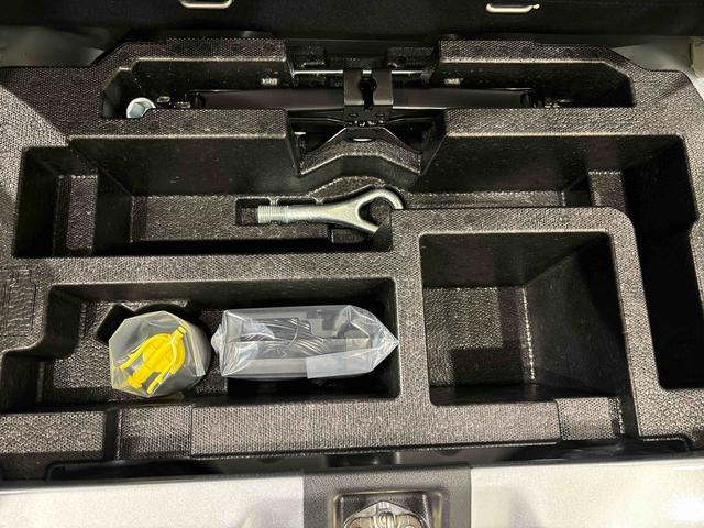 ミライース Ｘ　ＳＡＩＩＩ　手引き式サイドブレーキ　キーレスエントリー　ＬＥＤヘッドランプ　電動格納式ドアミラー　パワーウインドゥ（フロントドア・リヤドア）　スモークドガラス　リバース連動リヤワイパー　コーナーセンサー（フロント２個・リヤ４個）（35枚目）