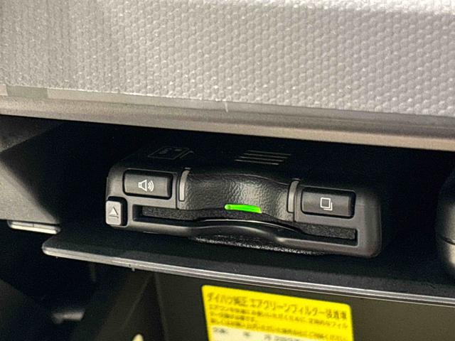 タフト Ｇターボ　クロムベンチャー　ナビ　ＥＴＣ　ドラレコ　スカイフィールトップ　クロムパック　メッキパック　シルバーアンダーガーニッシュ　インテリアアクセント　ＬＥＤオートハイビーム＆フォグランプ　電動パーキングブレーキ　バックカメラ　アルミホイール（8枚目）