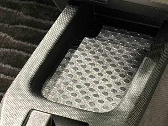 タフト Ｇターボ　クロムベンチャー　ナビ　ＥＴＣ　ドラレコ　スカイフィールトップ　クロムパック　メッキパック　シルバーアンダーガーニッシュ　インテリアアクセント　ＬＥＤオートハイビーム＆フォグランプ　電動パーキングブレーキ　バックカメラ　アルミホイール（21枚目）