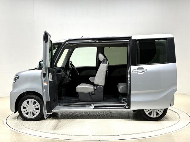 タント Ｘ　ＬＥＤオートライト　パワースライドドアウェルカムオープン機能　電動パーキングブレーキ　運転席助手席シートヒーター　　フルホイールキャツプ　キーフリーシステム　　オート電動格納式ドアミラー（8枚目）