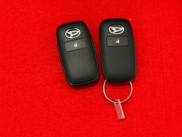 タフト Ｇターボ　ダーククロムベンチャー　バックモニター対応　スカイフィールトップ　クロムパック　メッキパック　シルバーアンダーガーニッシュ　インテリアアクセント　ＬＥＤオートハイビーム＆フォグランプ　電動パーキングブレーキ　バックカメラ　アルミホイール（48枚目）