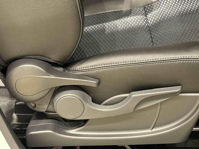 タント カスタムＸ　ＬＥＤオートライト　パワースライドドアウェルカムオープン機能　電動パーキングブレーキ　運転席助手席シートヒーター　アルミホイール　キーフリーシステム　　オート電動格納式ドアミラー（30枚目）