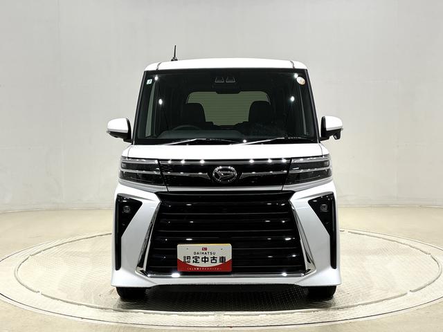 タント カスタムＲＳ　パノラマモニター対応カメラ　ＬＥＤオートライト　パワースライドドアウェルカムオープン機能　オート電動格納式ドアミラー　助手席ロングスライド　助手席イージークローザー　アルミホイール　キーフリーシステム（6枚目）