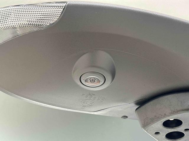 タント カスタムＲＳ　パノラマモニター対応カメラ　ＬＥＤオートライト　パワースライドドアウェルカムオープン機能　オート電動格納式ドアミラー　助手席ロングスライド　助手席イージークローザー　アルミホイール　キーフリーシステム（11枚目）