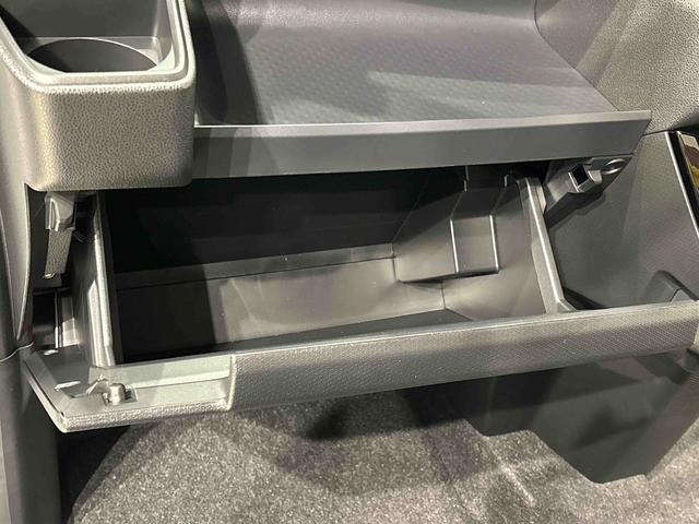 タント カスタムＲＳ　パノラマモニター対応カメラ　ＬＥＤオートライト　パワースライドドアウェルカムオープン機能　オート電動格納式ドアミラー　助手席ロングスライド　助手席イージークローザー　アルミホイール　キーフリーシステム（34枚目）