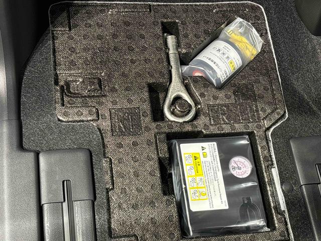 タント カスタムＲＳ　パノラマモニター対応カメラ　ＬＥＤオートライト　パワースライドドアウェルカムオープン機能　オート電動格納式ドアミラー　助手席ロングスライド　助手席イージークローザー　アルミホイール　キーフリーシステム（35枚目）