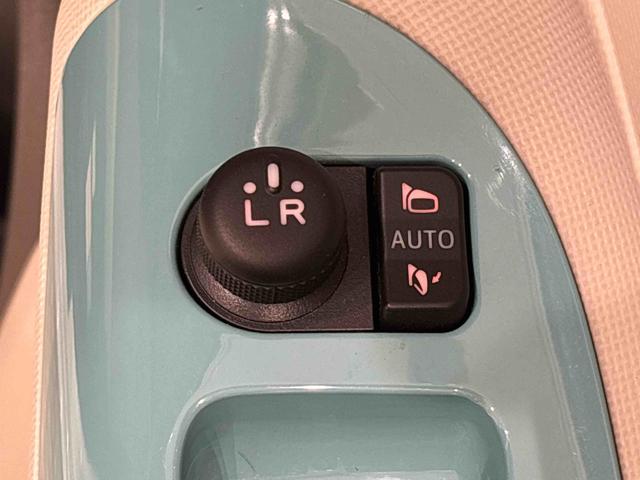 ムーヴキャンバス Ｘリミテッドメイクアップ　ＳＡＩＩＩ　ハロゲンライト　ＬＥＤフォグランプ　置き楽ボックス　オートライト　プッシュボタンスタート　セキュリティアラーム　パノラマモニター対応カメラ　両側パワースライドドア（24枚目）