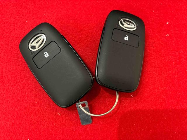 ロッキー プレミアムＧ　ＨＥＶ　ＬＥＤヘッドランプ・フォグランプ　全車速追従機能付アダプティブクルーズコントロール　レーンキープコントロール　ブラインドスポットモニター　１７インチアルミホイール　シートヒーター（51枚目）