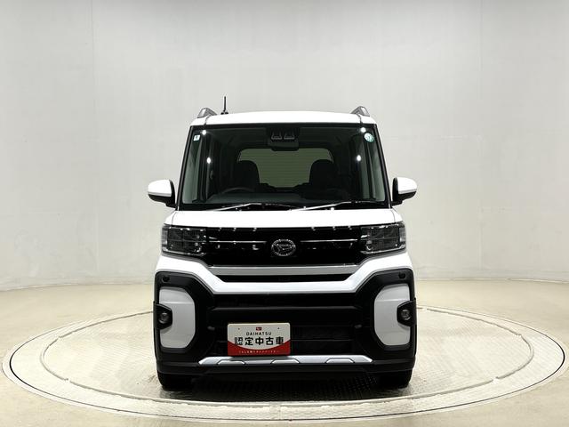 タント ファンクロスターボ　バックカメラ付き　両側パワースライドドア　ＬＥＤオートライト　パワースライドドアウェルカムオープン機能　電動格納式ドアミラー　助手席ロングスライド　助手席イージークローザー　　セキュリティアラーム　キーフリーシステム（6枚目）