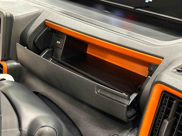 タント ファンクロスターボ　バックカメラ付き　両側パワースライドドア　ＬＥＤオートライト　パワースライドドアウェルカムオープン機能　電動格納式ドアミラー　助手席ロングスライド　助手席イージークローザー　　セキュリティアラーム　キーフリーシステム（26枚目）