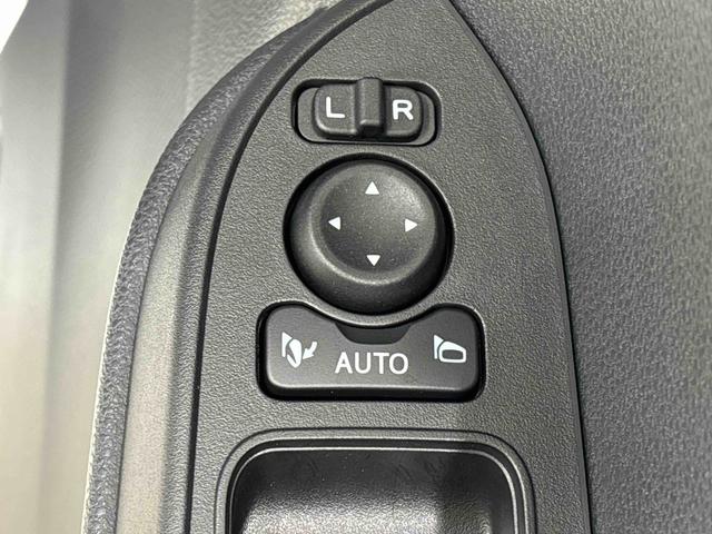 タント カスタムＲＳ　　電子パーキング　　ＬＥＤヘッドライト　ＬＥＤオートライト　パワースライドドアウェルカムオープン機能　電動パーキングブレーキ　運転席助手席シートヒーター　アルミホイール　キーフリーシステム　　オート電動格納式ドアミラー（24枚目）