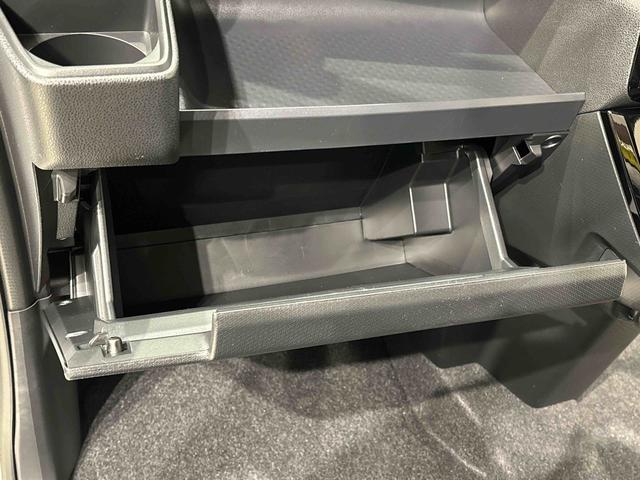 タント カスタムＲＳ　　電子パーキング　　ＬＥＤヘッドライト　ＬＥＤオートライト　パワースライドドアウェルカムオープン機能　電動パーキングブレーキ　運転席助手席シートヒーター　アルミホイール　キーフリーシステム　　オート電動格納式ドアミラー（32枚目）