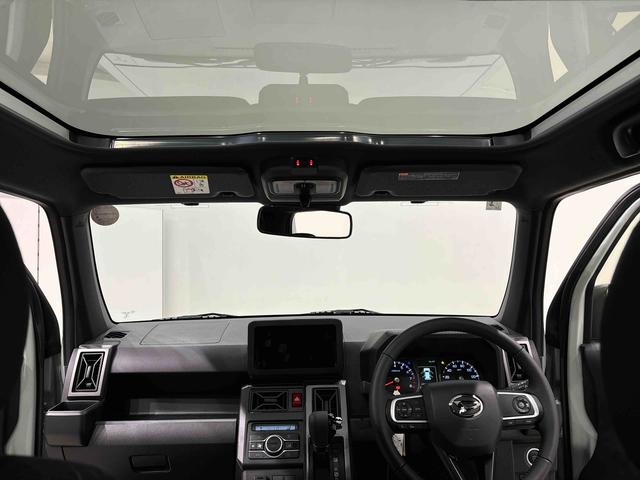 タフト Ｇ　クロムベンチャー　バックモニター対応カメラ　スカイフィールトップ　クロムパック　メッキパック　シルバーアンダーガーニッシュ　インテリアアクセント　ＬＥＤオートハイビーム＆フォグランプ　電動パーキングブレーキ　バックカメラ　アルミホイール（11枚目）