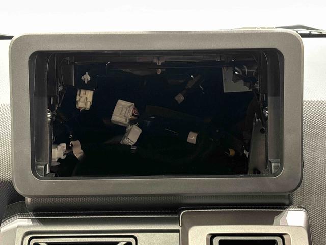 タフト Ｇ　クロムベンチャー　バックモニター対応カメラ　スカイフィールトップ　クロムパック　メッキパック　シルバーアンダーガーニッシュ　インテリアアクセント　ＬＥＤオートハイビーム＆フォグランプ　電動パーキングブレーキ　バックカメラ　アルミホイール（16枚目）