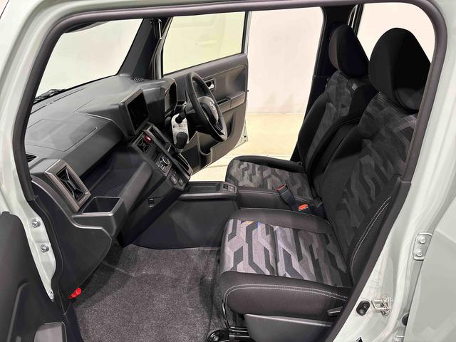 タフト Ｇ　クロムベンチャー　バックモニター対応カメラ　スカイフィールトップ　クロムパック　メッキパック　シルバーアンダーガーニッシュ　インテリアアクセント　ＬＥＤオートハイビーム＆フォグランプ　電動パーキングブレーキ　バックカメラ　アルミホイール（34枚目）