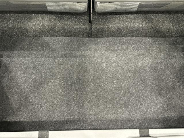 タフト Ｇ　クロムベンチャー　バックモニター対応カメラ　スカイフィールトップ　クロムパック　メッキパック　シルバーアンダーガーニッシュ　インテリアアクセント　ＬＥＤオートハイビーム＆フォグランプ　電動パーキングブレーキ　バックカメラ　アルミホイール（38枚目）