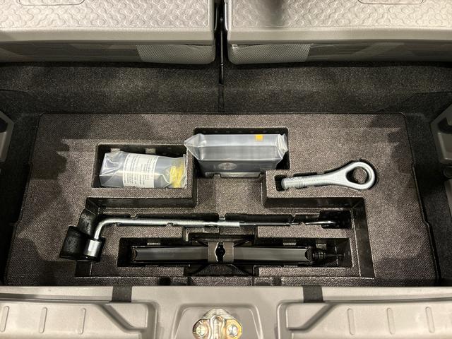 タフト Ｇ　クロムベンチャー　バックモニター対応カメラ　スカイフィールトップ　クロムパック　メッキパック　シルバーアンダーガーニッシュ　インテリアアクセント　ＬＥＤオートハイビーム＆フォグランプ　電動パーキングブレーキ　バックカメラ　アルミホイール（39枚目）