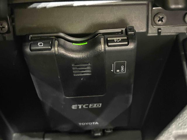 コペン ＧＲ　スポーツ　電動開閉式ルーフ　ＬＥＤヘッドランプ　ハロゲンフォグランプ　　１６インチタイヤ＆アルミホイール　プッシュボタンスタート　セキュリティアラーム　スタビライザー（フロント・リヤ）（8枚目）