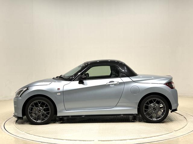 コペン ＧＲ　スポーツ　電動開閉式ルーフ　ＬＥＤヘッドランプ　ハロゲンフォグランプ　　１６インチタイヤ＆アルミホイール　プッシュボタンスタート　セキュリティアラーム　スタビライザー（フロント・リヤ）（12枚目）