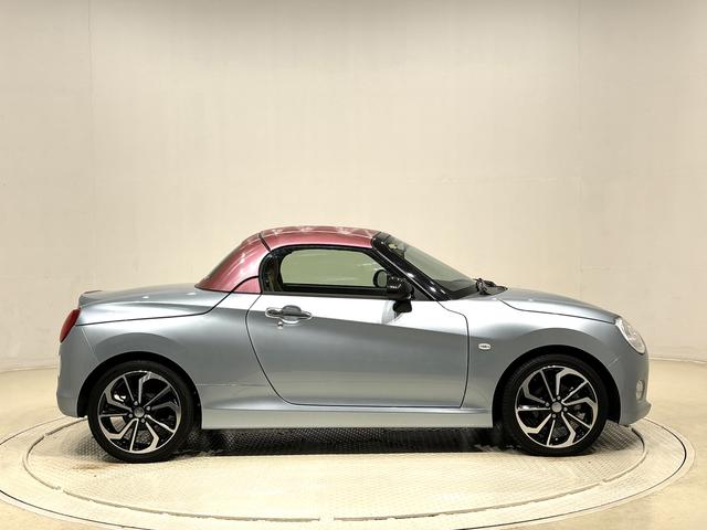 コペン セロ　社外ナビゲーション　ドライブレコーダー　バックカメラ　アクティブトップ　運転席・助手席シートヒーター　ＬＥＤヘッドランプ　本革巻ステアリングホイール　純正アルミホイール（切削デザイン）ステアリングスイッチ（11枚目）