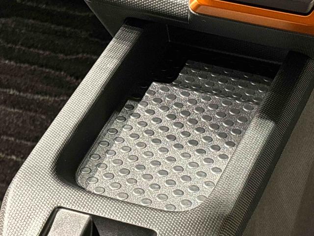 タフト Ｇターボ　スタイルパック（ブラック）パノラマモニター　全車速追従機能付ＡＣＣ　電動パーキングブレーキブレーキ　オートブレーキホールド機能　運転席・助手席シートヒーター　運転席シートリフター　チルトステアリング　オートライト　キーフリーシステム（21枚目）