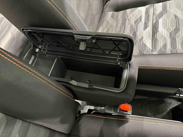タフト Ｇターボ　スタイルパック（ブラック）パノラマモニター　全車速追従機能付ＡＣＣ　電動パーキングブレーキブレーキ　オートブレーキホールド機能　運転席・助手席シートヒーター　運転席シートリフター　チルトステアリング　オートライト　キーフリーシステム（32枚目）