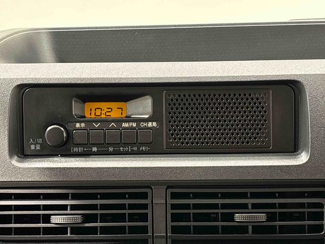 ハイゼットカーゴ ＤＸ　４ＷＤ　ＡＴ　ＡＭ／ＦＭラジオチューナー　ハロゲンヘッドランプ　トップシェイドガラス　コーナーセンサー　オーバーヘッドシェルフ　フロントドアパワーウインドウ　キーレスエントリー　ＡＭ／ＦＭラジオ　テンパータイヤ　スチールホイール（12枚目）