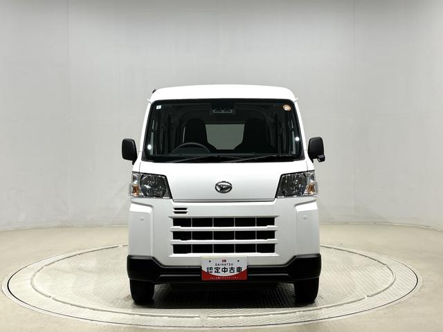 ハイゼットカーゴ DX 4WD AM・FMラジオ マニュアルエアコン ハロゲンヘッドランプ キーレスエントリー オーバーヘッドシェルフ 荷室ランプ AM・FMラジオ テンパータイヤ スチールホイール マニュアルエアコン(6枚目)