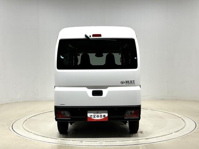 ハイゼットカーゴ DX 4WD AM・FMラジオ マニュアルエアコン ハロゲンヘッドランプ キーレスエントリー オーバーヘッドシェルフ 荷室ランプ AM・FMラジオ テンパータイヤ スチールホイール マニュアルエアコン(9枚目)