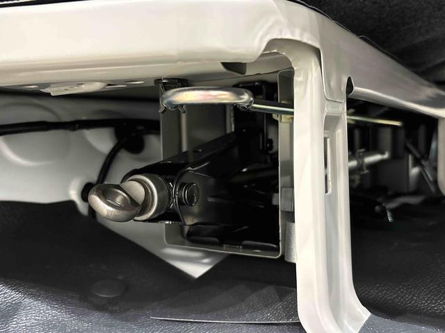 ハイゼットカーゴ DX 4WD AM・FMラジオ マニュアルエアコン ハロゲンヘッドランプ キーレスエントリー オーバーヘッドシェルフ 荷室ランプ AM・FMラジオ テンパータイヤ スチールホイール マニュアルエアコン(37枚目)