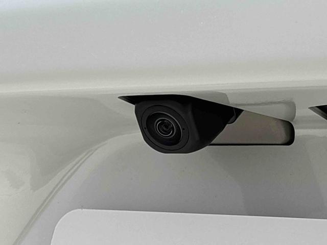 タント ファンクロスターボ　バックカメラ付き　前席シートヒーター　ＬＥＤオートライト　パワースライドドアウェルカムオープン機能　電動格納式ドアミラー　助手席ロングスライド　助手席イージークローザー　　セキュリティアラーム　キーフリーシステム（10枚目）