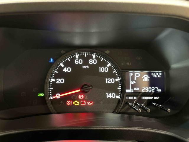 ハイゼットカーゴ クルーズ　４ＷＤ　キーフリーシステム　スペアタイヤ　トップシェイドガラス　１２インチフルホイールキャップ　コーナーセンサー　マニュアルエアコン　プッシュボタンスタート　運転席・助手席パワーウィンドウ　セキュリティーアラーム　サイドアンダードアミラー（14枚目）