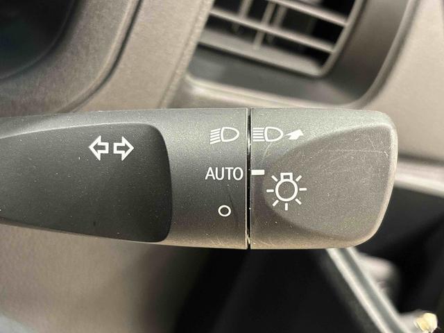 ハイゼットカーゴ クルーズ　４ＷＤ　キーフリーシステム　スペアタイヤ　トップシェイドガラス　１２インチフルホイールキャップ　コーナーセンサー　マニュアルエアコン　プッシュボタンスタート　運転席・助手席パワーウィンドウ　セキュリティーアラーム　サイドアンダードアミラー（23枚目）