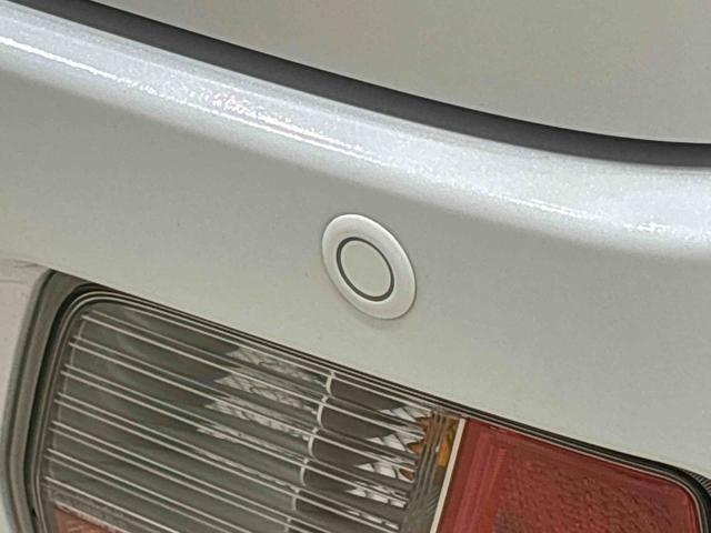 ハイゼットカーゴ クルーズ　４ＷＤ　キーフリーシステム　スペアタイヤ　トップシェイドガラス　１２インチフルホイールキャップ　コーナーセンサー　マニュアルエアコン　プッシュボタンスタート　運転席・助手席パワーウィンドウ　セキュリティーアラーム　サイドアンダードアミラー（33枚目）