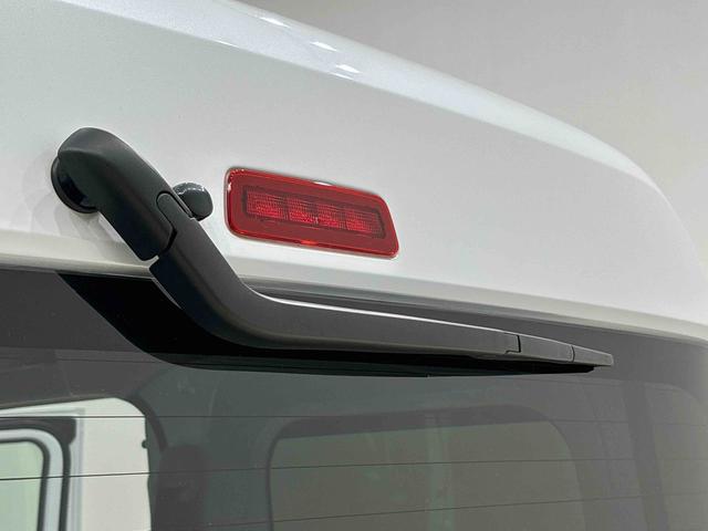 ハイゼットカーゴ クルーズ　４ＷＤ　キーフリーシステム　スペアタイヤ　トップシェイドガラス　１２インチフルホイールキャップ　コーナーセンサー　マニュアルエアコン　プッシュボタンスタート　運転席・助手席パワーウィンドウ　セキュリティーアラーム　サイドアンダードアミラー（34枚目）