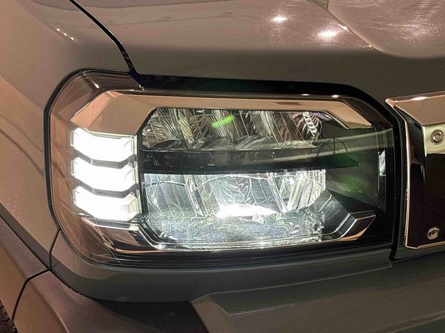 タフト G クロムベンチャー 純正ナビ バックモニター ドラレコ スカイフィールトップ クロムパック メッキパック シルバーアンダーガーニッシュ インテリアアクセント LEDオートライト&フォグランプ 電動パーキングブレーキ バックカメラ アルミホイール(45枚目)