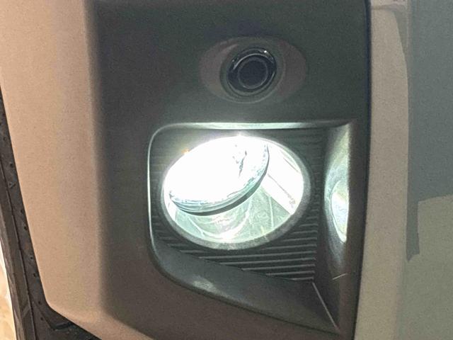 タフト G クロムベンチャー 純正ナビ バックモニター ドラレコ スカイフィールトップ クロムパック メッキパック シルバーアンダーガーニッシュ インテリアアクセント LEDオートライト&フォグランプ 電動パーキングブレーキ バックカメラ アルミホイール(46枚目)